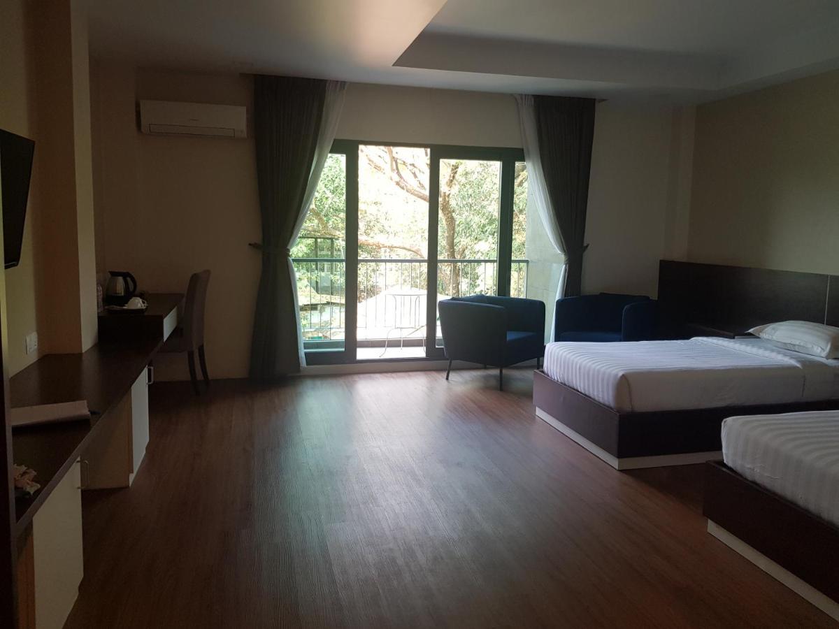 Airport Avenue Hotel Gyogon Екстериор снимка