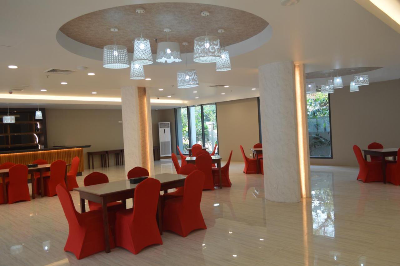Airport Avenue Hotel Gyogon Екстериор снимка